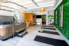 Zen House- Cold Plunge, Infrared Sauna, Jacuzzi, Red Light Therapy, Yoga Room, Meditation Laybrinth